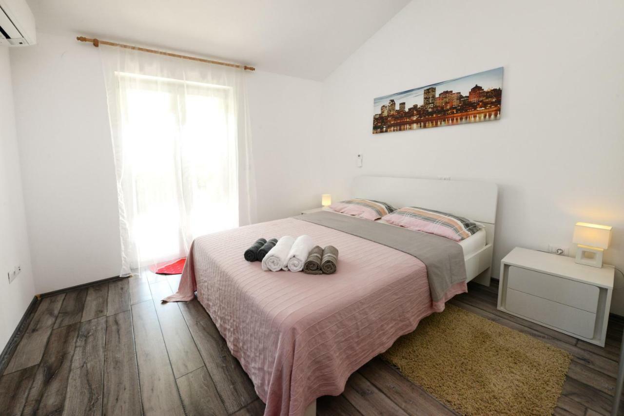 Villa Kontesici 14 Zelena Laguna Екстер'єр фото