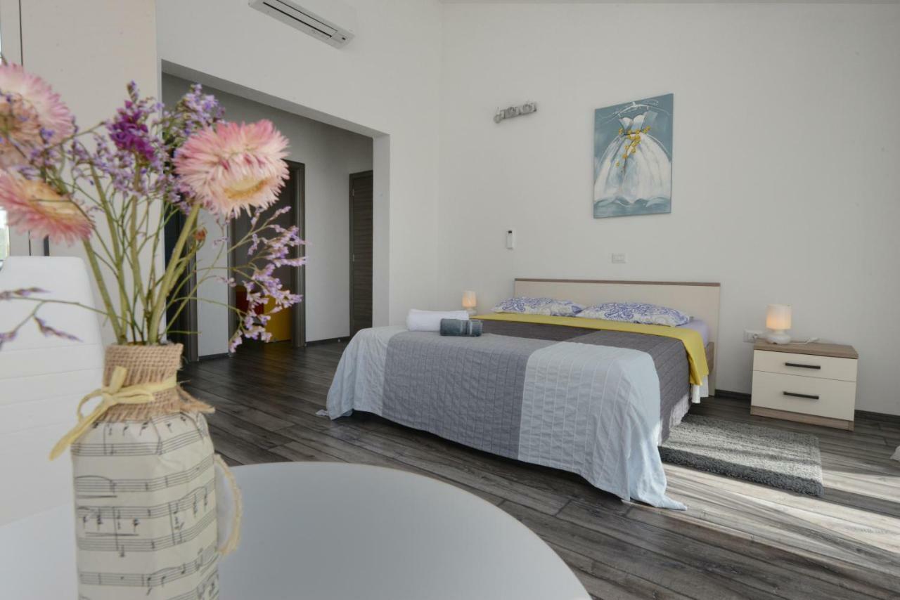 Villa Kontesici 14 Zelena Laguna Екстер'єр фото