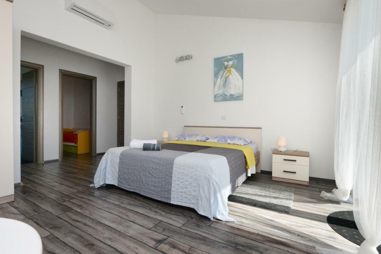 Villa Kontesici 14 Zelena Laguna Екстер'єр фото