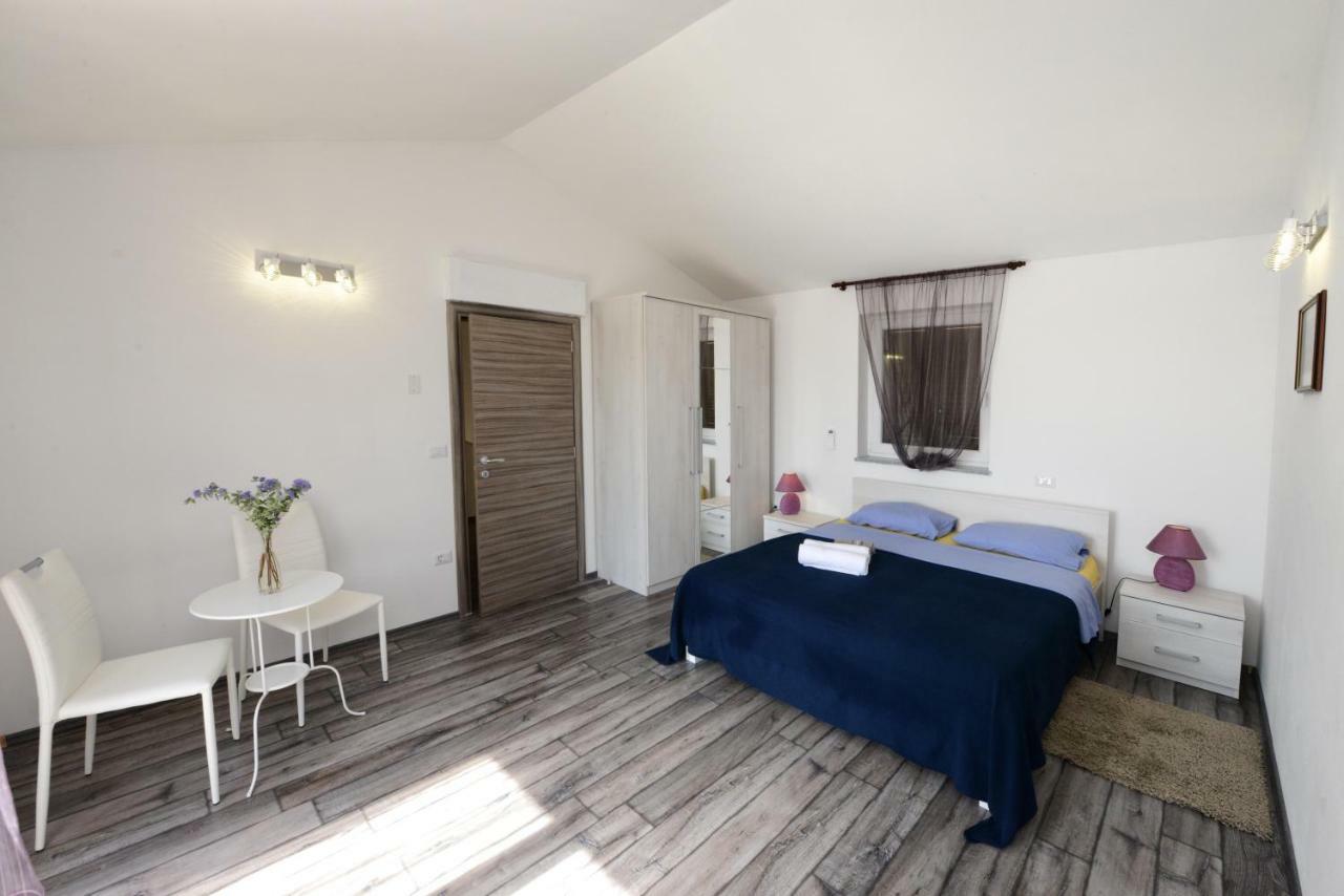 Villa Kontesici 14 Zelena Laguna Екстер'єр фото