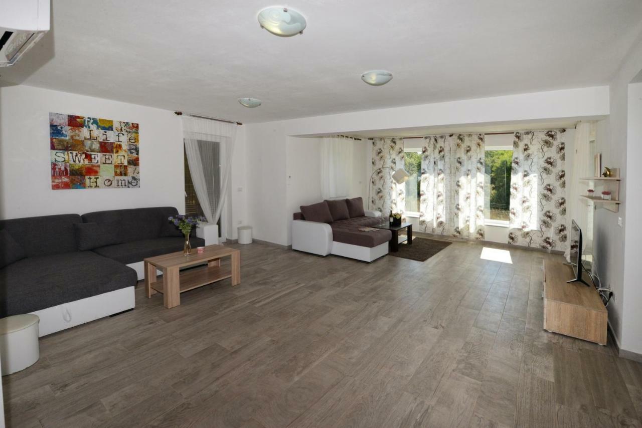 Villa Kontesici 14 Zelena Laguna Екстер'єр фото